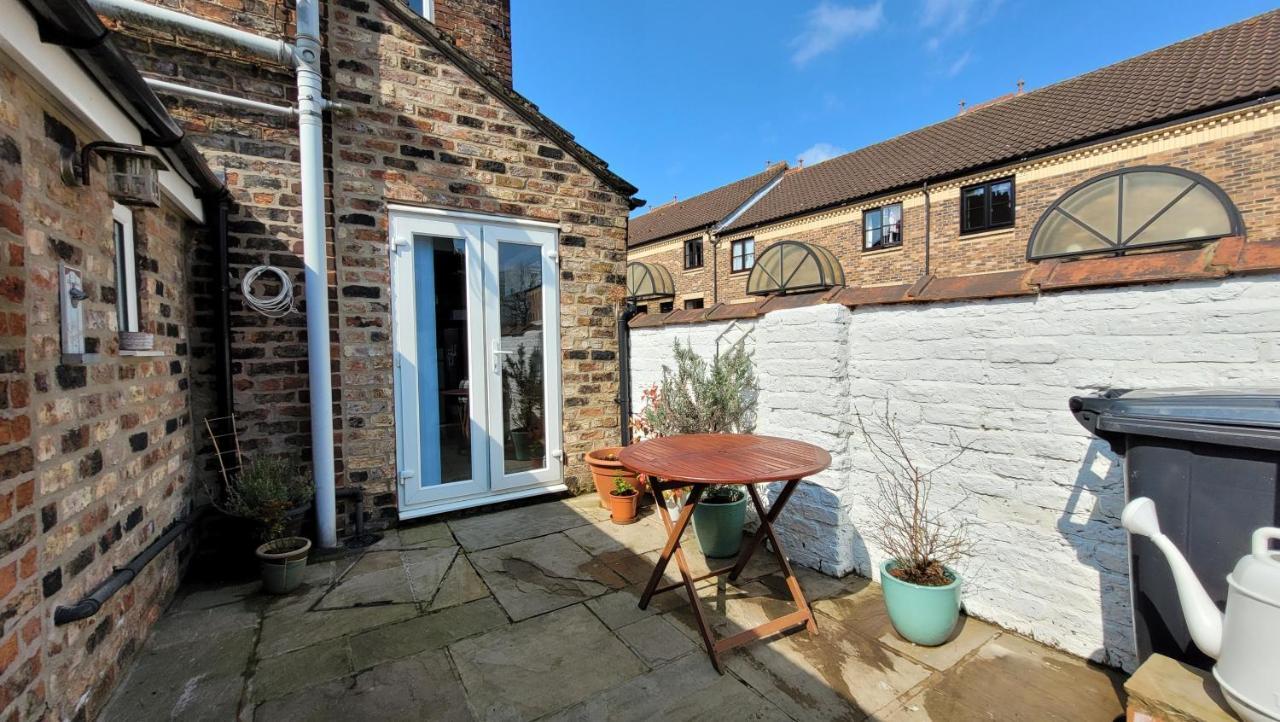 Colenso St - 2 Bed House By Bishy Road & River *