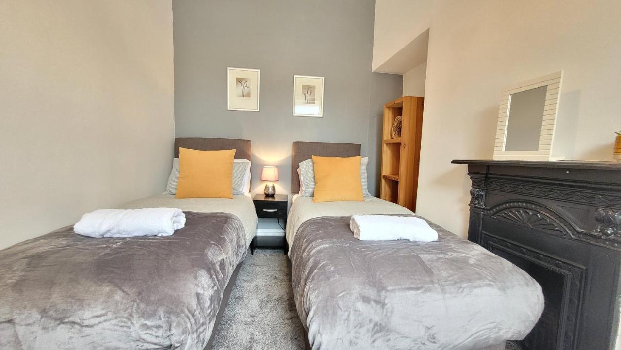 Colenso St - 2 Bed House By Bishy Road & River Holiday home *